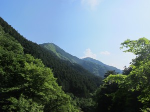 堺橋からの御前山